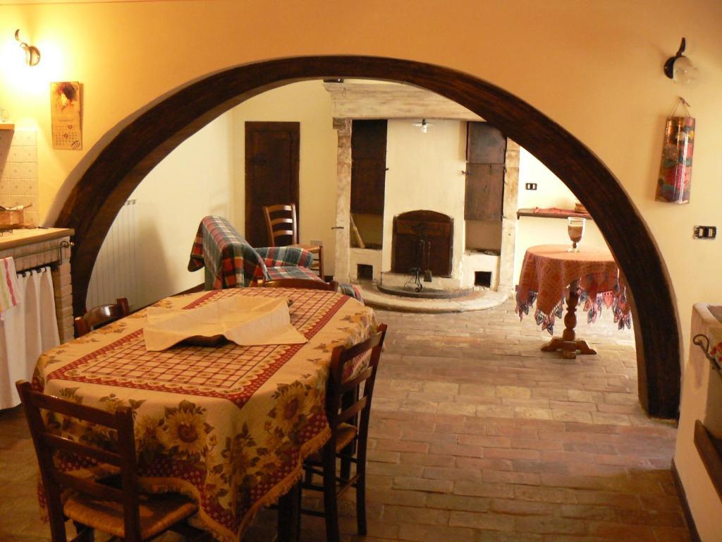 Residence Il Palazzo Santo Stefano Di Sessanio Pokoj fotografie