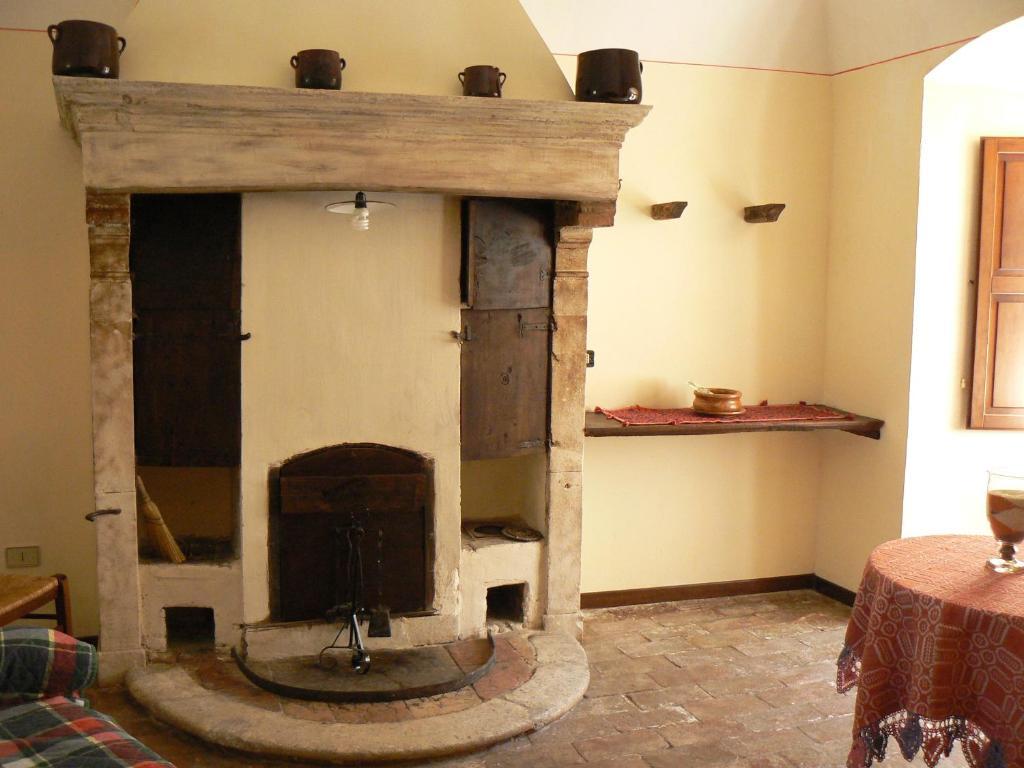 Residence Il Palazzo Santo Stefano Di Sessanio Pokoj fotografie