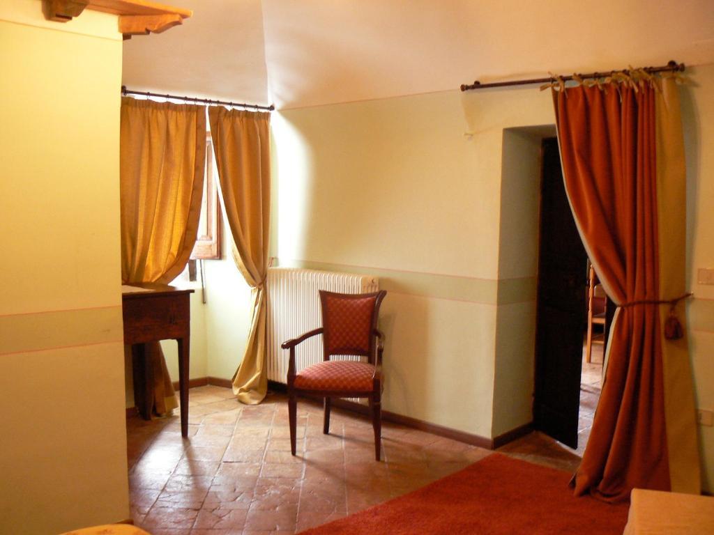 Residence Il Palazzo Santo Stefano Di Sessanio Pokoj fotografie