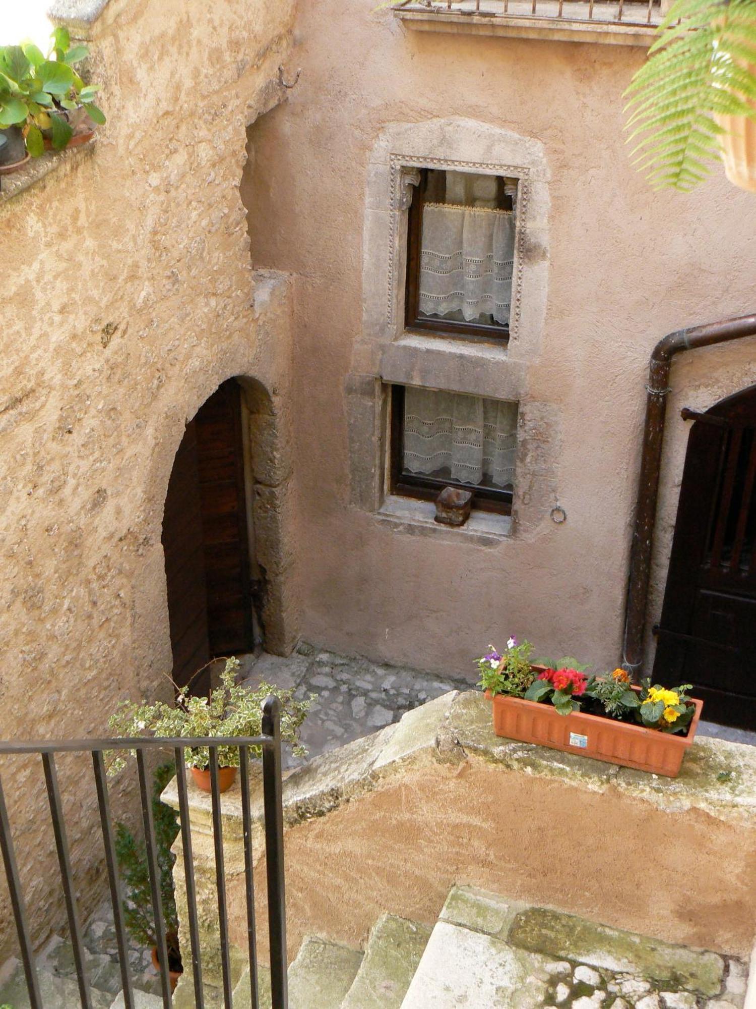 Residence Il Palazzo Santo Stefano Di Sessanio Exteriér fotografie